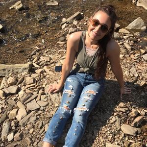 Meet your Posher, Kayla